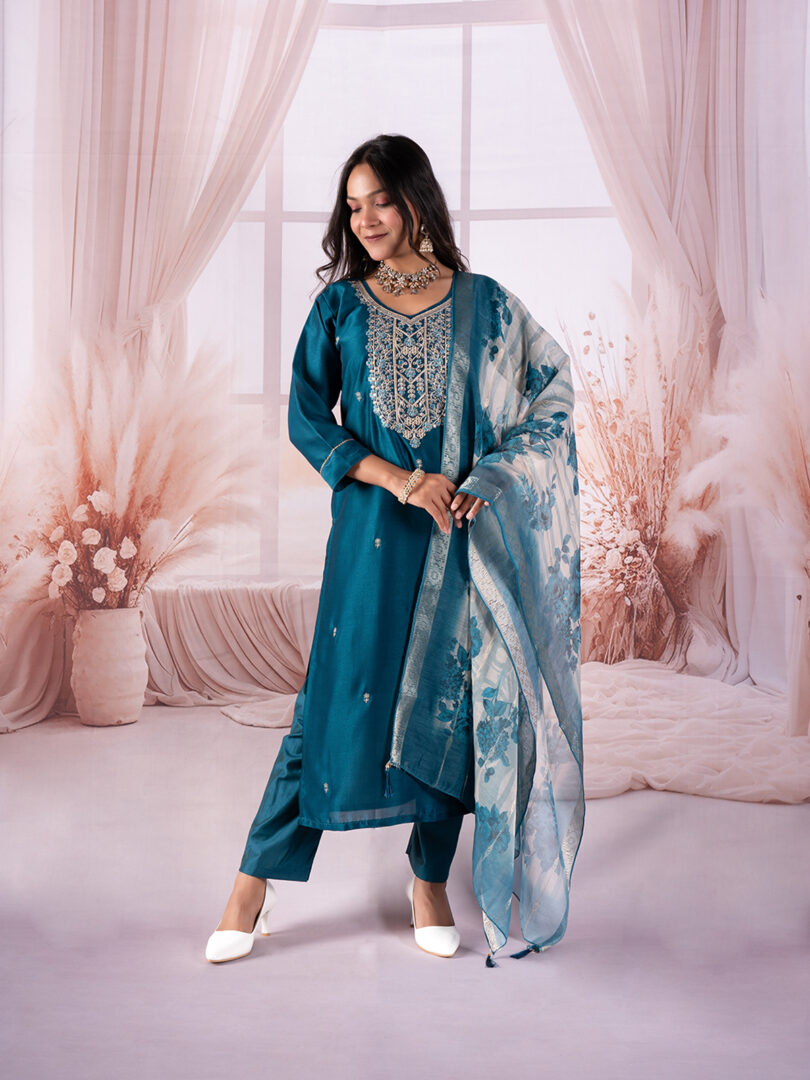 Teal Blue Hand-Embroidered Kurta Set with Organza Dupatta - Image 4