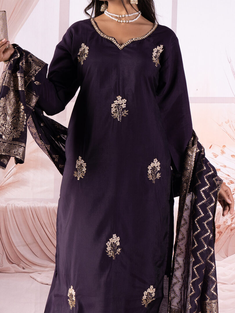 Royal Plum Embroidered Kurta Set with Brocade Dupatta - Image 3